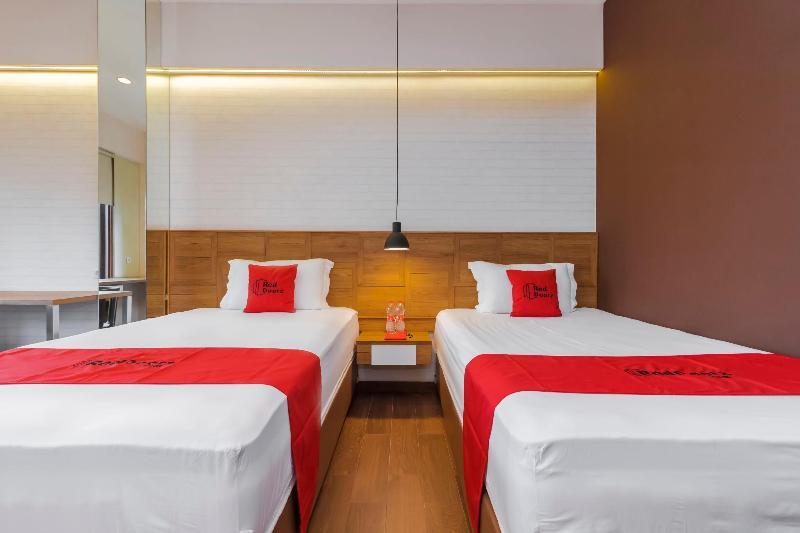 Reddoorz Plus @ Cbd Bintaro South Tangerang Dış mekan fotoğraf